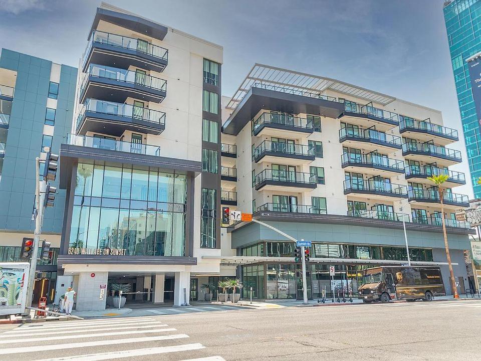 Wallace Luxurious Los Angeles Exterior photo